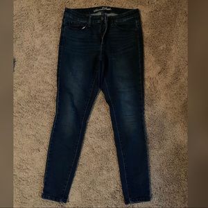 Universal thread skinny jeans size 6 short